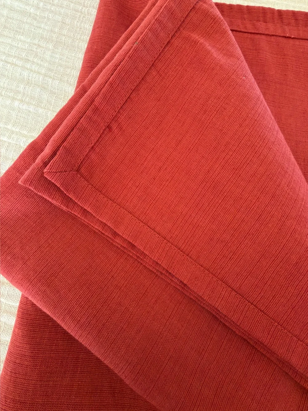 🍁🍽️ Threshold Terracotta Red Large rectangle Tablecloth 51” x 70” Like New ✨🌿